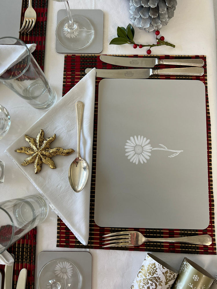 Daisy Placemats In Pebble Grey